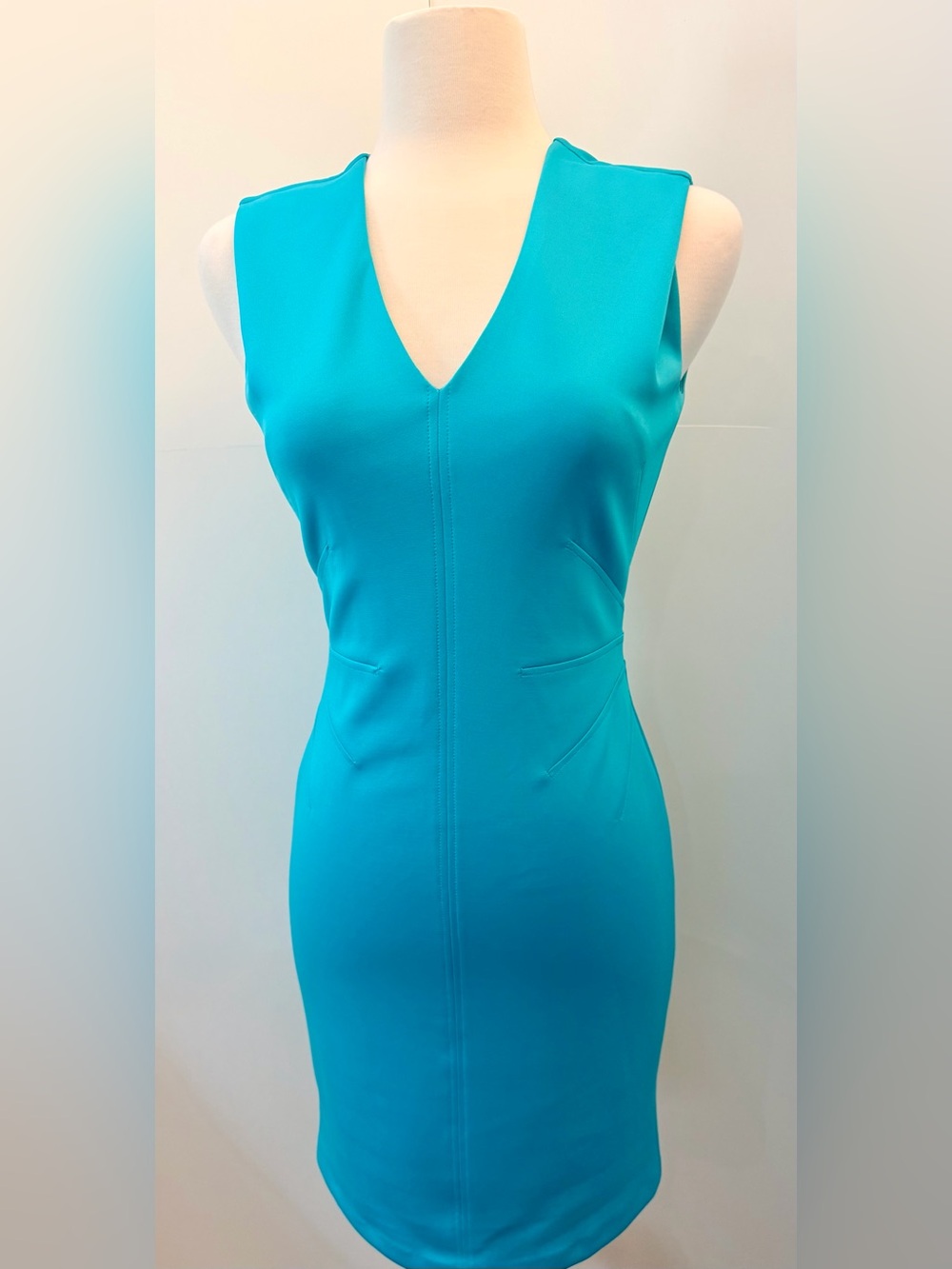 Tommy Hilfiger Turquoise Sheath Dress Size 4 Bodycon V-Neck